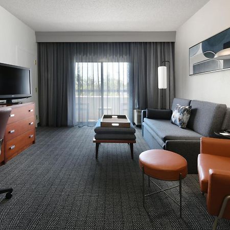 Courtyard Dallas Las Colinas Irving Esterno foto