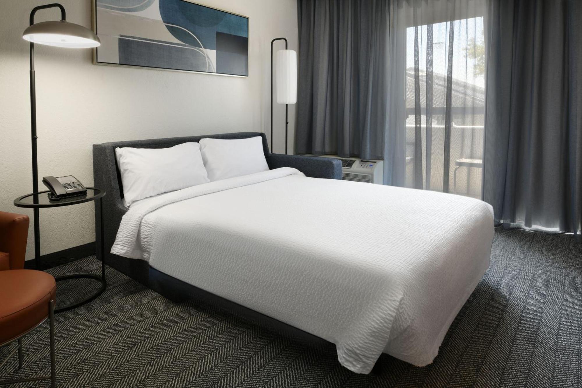 Courtyard Dallas Las Colinas Irving Esterno foto